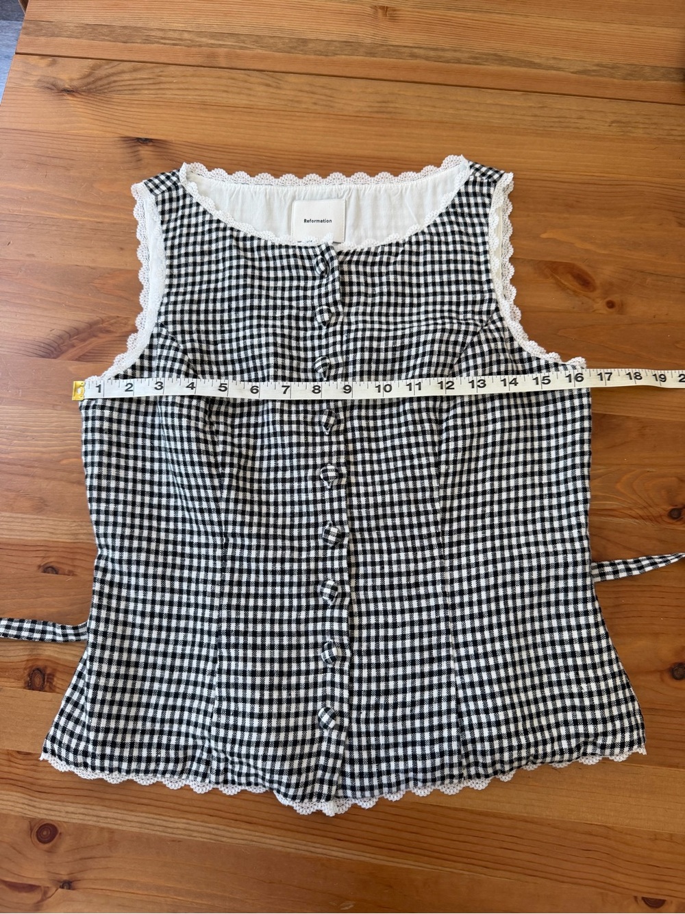 Reformation Amela Linen Top in Remy Check - Picture 3 of 12